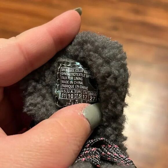 Skechers Gray and Hot Pink Heart Mid Calf Faux Fur Lace Up Boot Size 11 Toddler - Picture 2 of 7